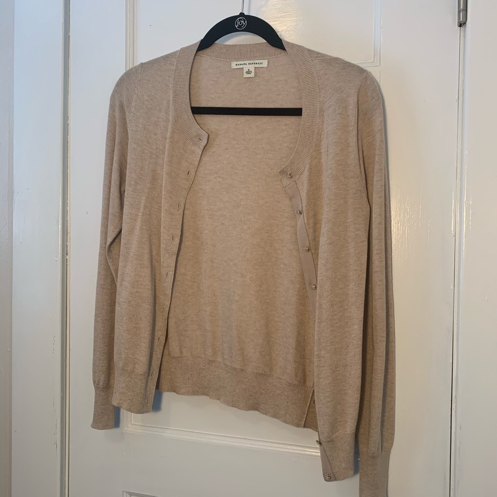 Banana Republic Cream Long Sleeve Cardigan